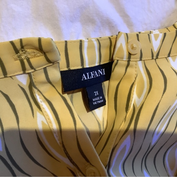 Never worn! - Picture 4 of 4